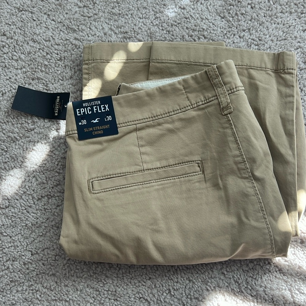 NWT Hollister light brown men jeans. Size 30 30